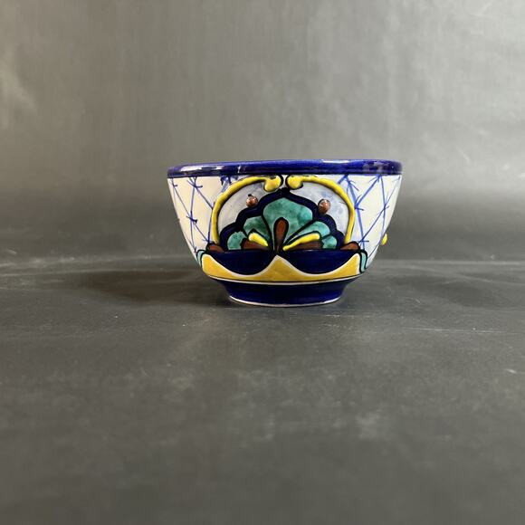 Talavera Pottery Bowl Made in Mexico 6 Inch Hand Painted Ceramic Dish - Picture 5 of 12